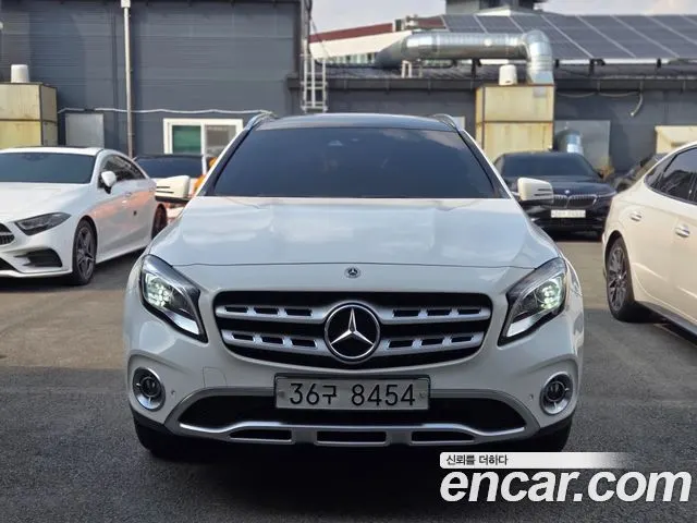 MERCEDES-BENZ GLA-CLASS X156 2019