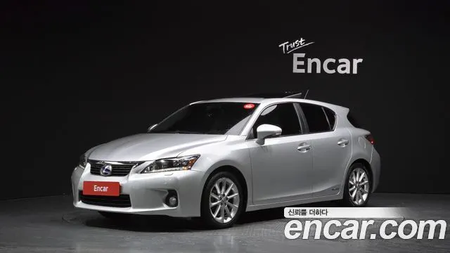 LEXUS CT200H — из Кореи под ключ