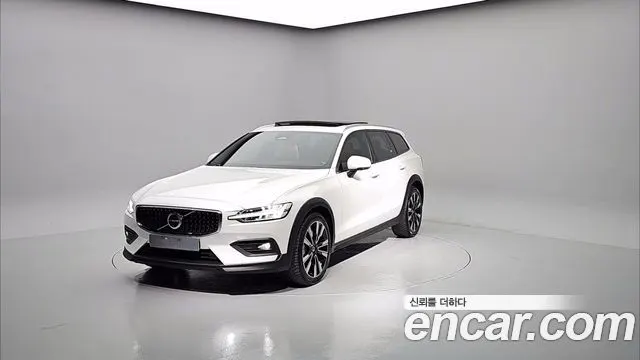 VOLVO V60 CROSS COUNTRY — из Кореи под ключ