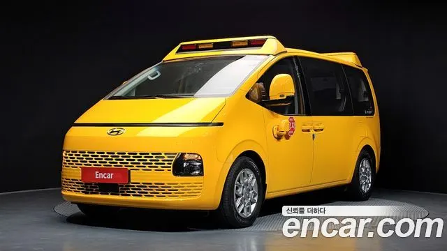 HYUNDAI STARIA — из Кореи под ключ