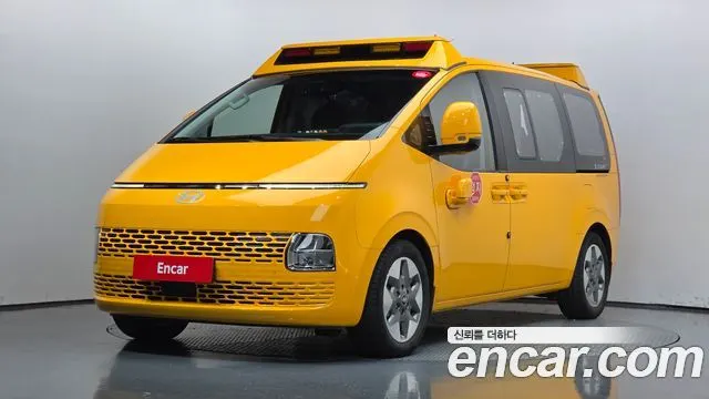 HYUNDAI STARIA — из Кореи под ключ