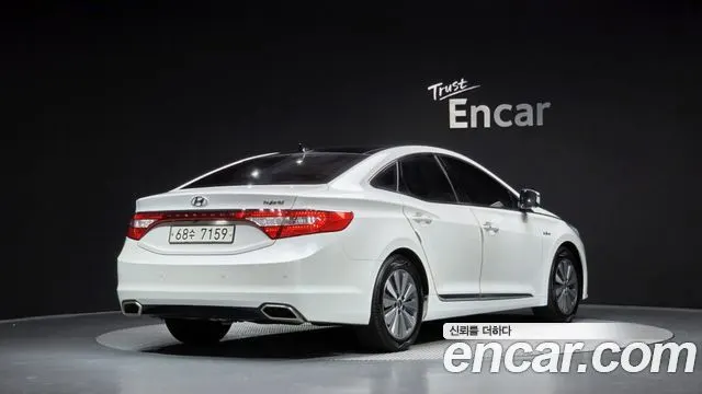 HYUNDAI GRANDEUR HYBRID — из Кореи под ключ