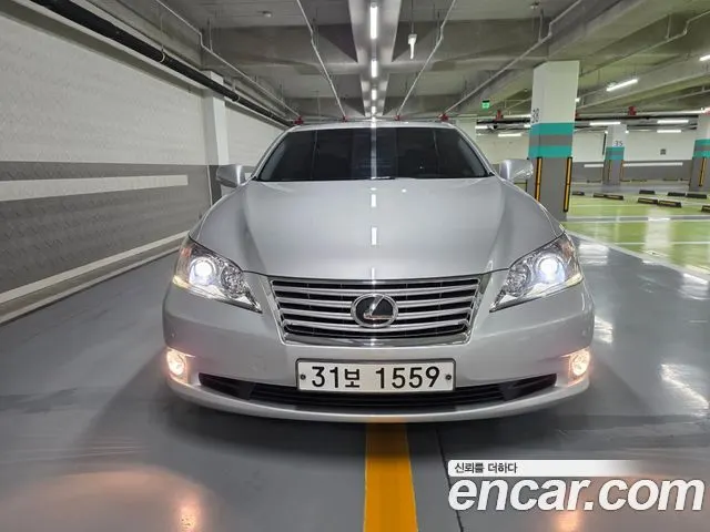 LEXUS ES350 2011 — 56 000 км, серебристый, Корея — под ключ — фото 1