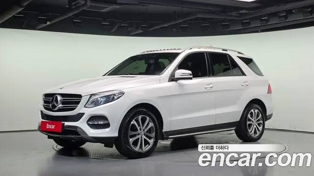 MERCEDES-BENZ GLE-CLASS W166 2016
