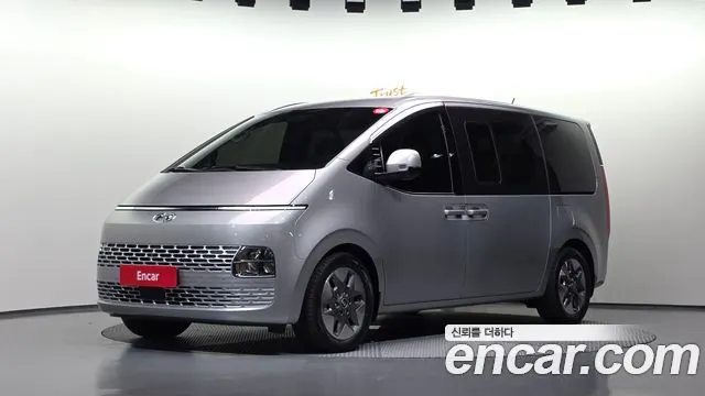 HYUNDAI STARIA — из Кореи под ключ