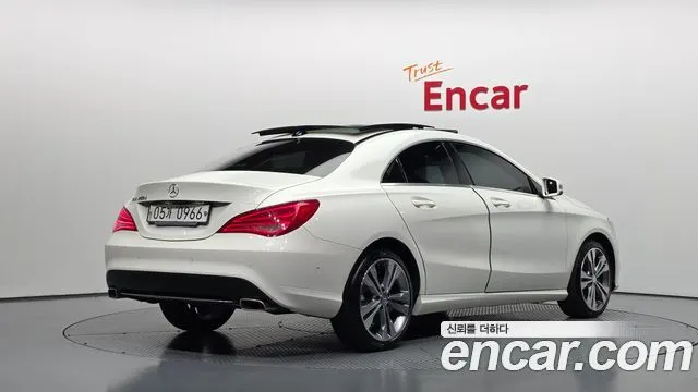 MERCEDES-BENZ CLA-CLASS C117 2016