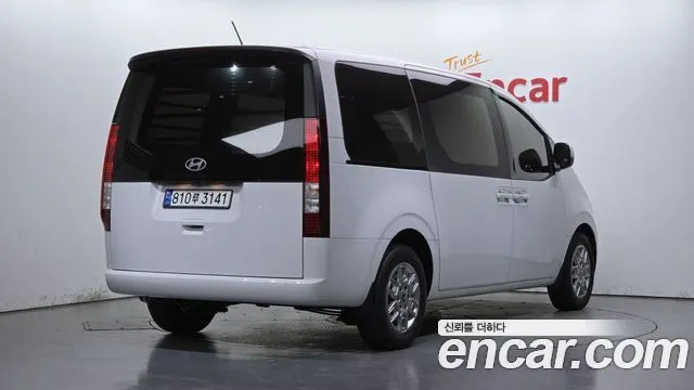 HYUNDAI STARIA — из Кореи под ключ
