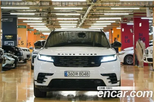 LAND ROVER RANGE ROVER VELAR 2025