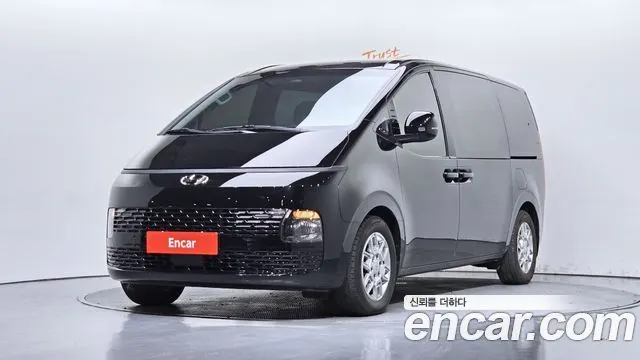 HYUNDAI STARIA — из Кореи под ключ