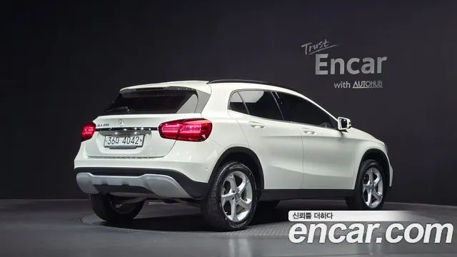 MERCEDES-BENZ GLA-CLASS X156 2018