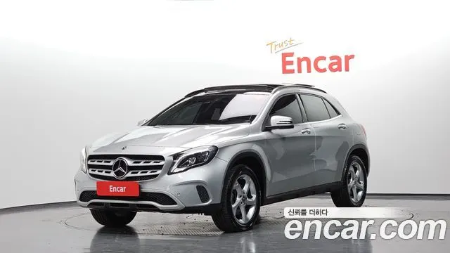 MERCEDES-BENZ GLA-CLASS X156 2018