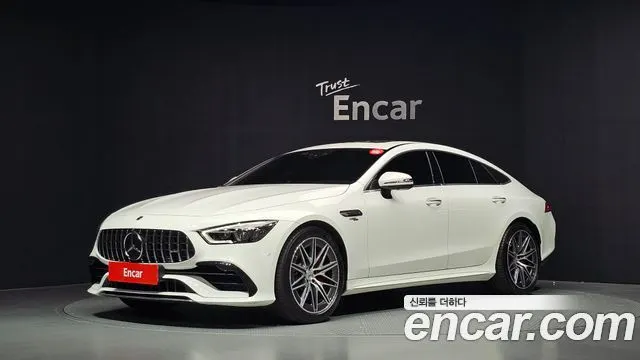 MERCEDES-BENZ AMG GT 2023