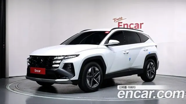 HYUNDAI TUCSON HYBRID 2025