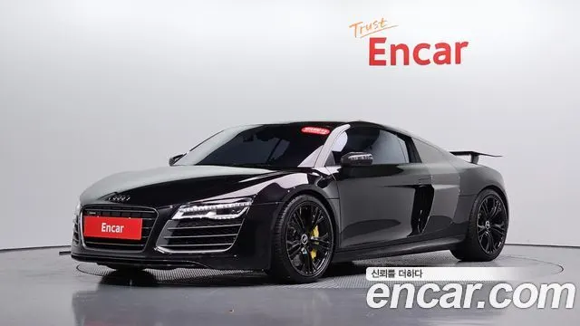 AUDI R8 2015 — из Кореи под ключ