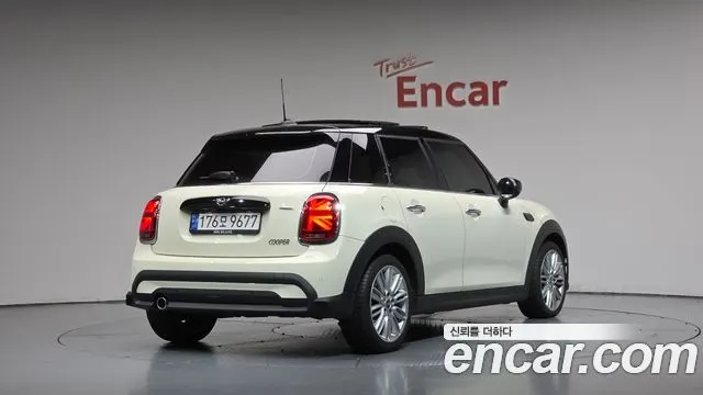 MINI COOPER 2022 — 12 784 км, белый-перламутр, Корея — под ключ — фото 1
