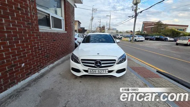 MERCEDES-BENZ C-CLASS W205 2018 — из Кореи под ключ