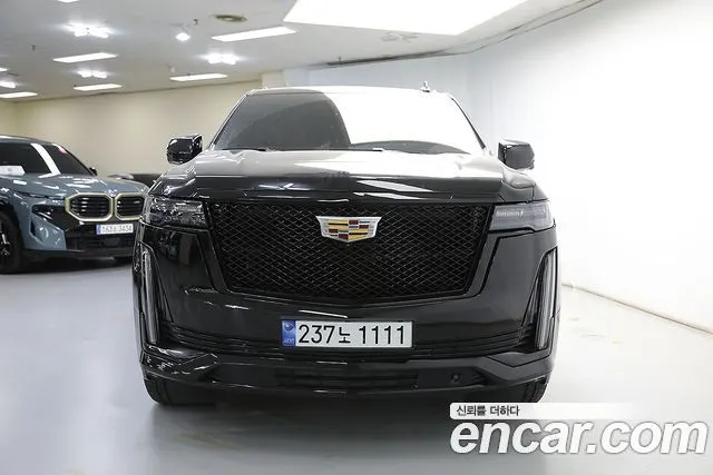 CADILLAC ESCALADE 2023 — из Кореи под ключ