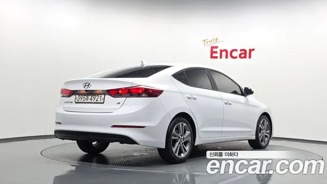 HYUNDAI AVANTE — из Кореи под ключ