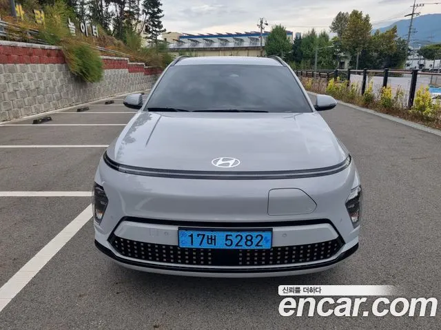 HYUNDAI KONA ELECTRIC 2025