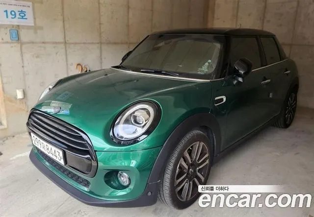 MINI COOPER 2021 — 47 653 км, тёмно-зелёный, Корея — под ключ — фото 2