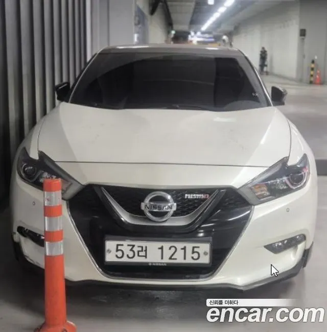 NISSAN MAXIMA 2016