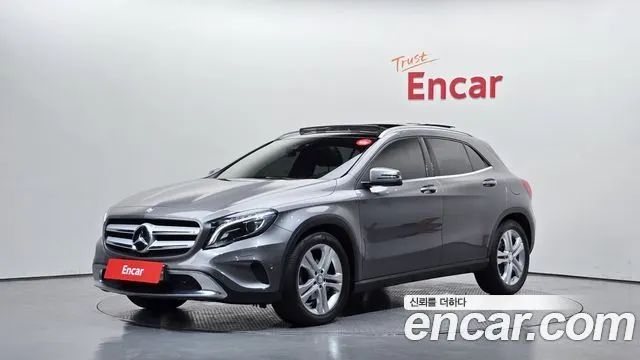 MERCEDES-BENZ GLA-CLASS X156 2016