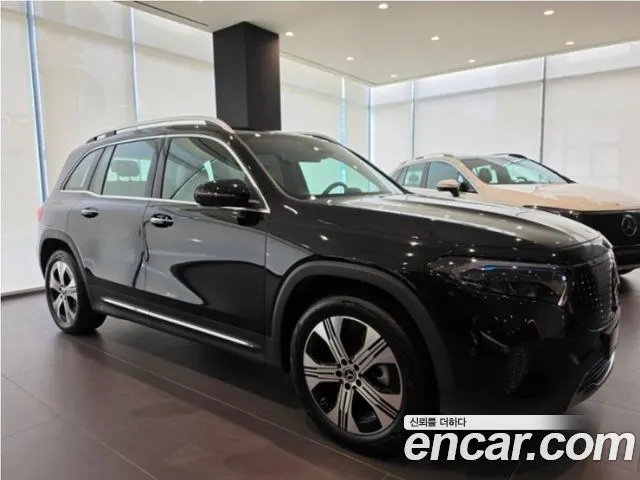 MERCEDES-BENZ EQB X243 2026