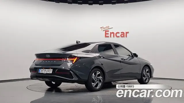 HYUNDAI AVANTE HYBRID 2026