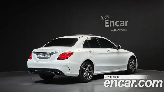 MERCEDES-BENZ C-CLASS W205 2019
