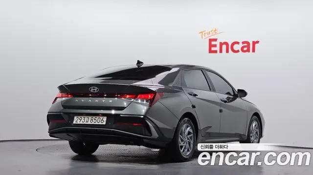 HYUNDAI AVANTE HYBRID 2024