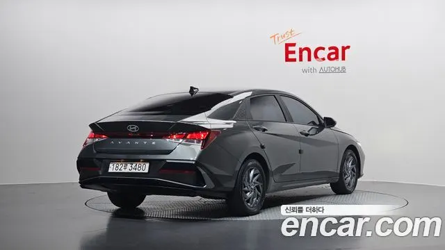 HYUNDAI AVANTE HYBRID 2024