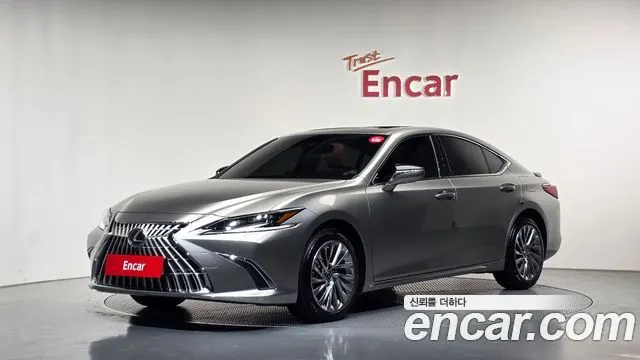 LEXUS ES300H — из Кореи под ключ