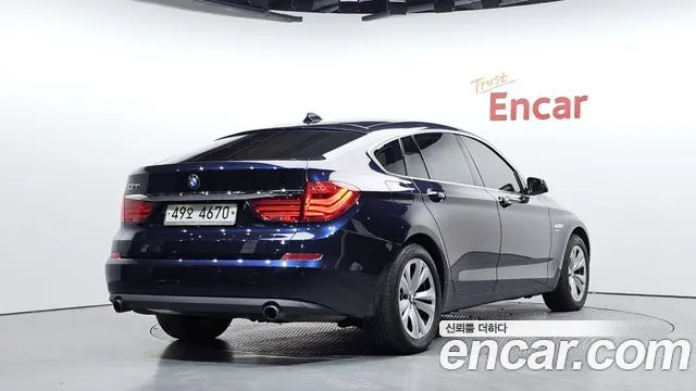 BMW 5 SERIES GT 2011