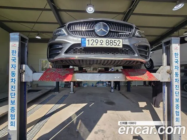 MERCEDES-BENZ C-CLASS W205 2019