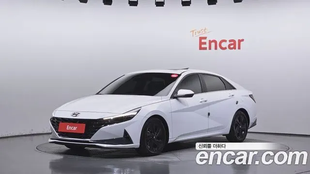 HYUNDAI AVANTE HYBRID 2021