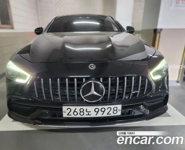 MERCEDES-BENZ AMG GT 2020