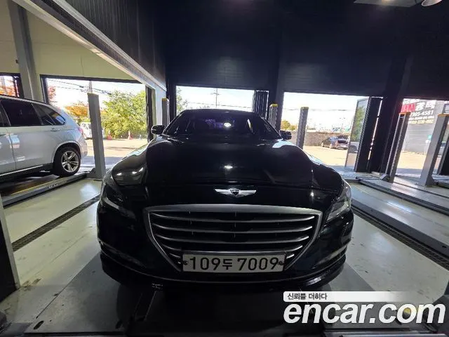 HYUNDAI GENESIS DH 2015