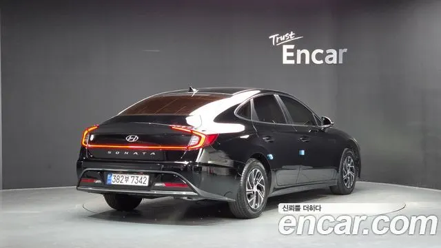 HYUNDAI SONATA HYBRID 2022