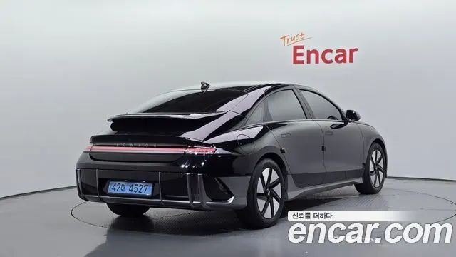 HYUNDAI IONIQ 6 2025