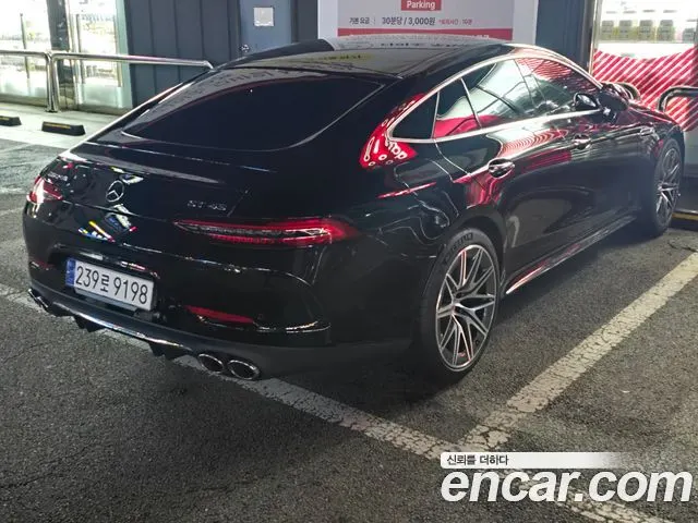 MERCEDES-BENZ AMG GT 2023