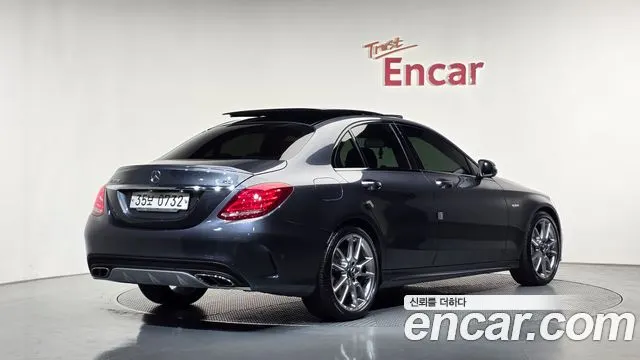 MERCEDES-BENZ C-CLASS W205 2016