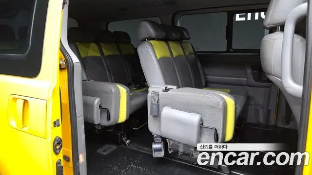 HYUNDAI GRAND STAREX 2016
