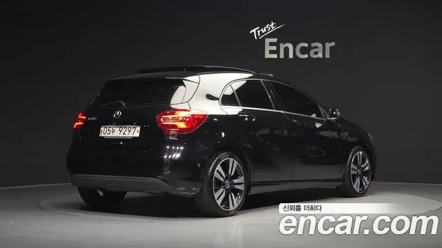 MERCEDES-BENZ A-CLASS W176 — из Кореи под ключ