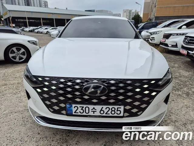 HYUNDAI GRANDEUR HYBRID 2022