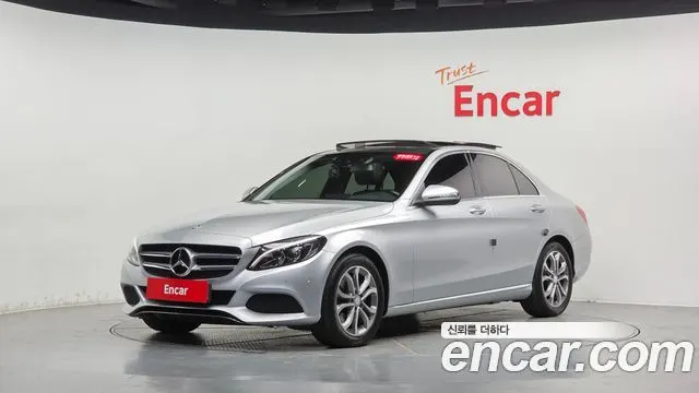 MERCEDES-BENZ C-CLASS W205 2016