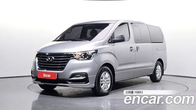 HYUNDAI GRAND STAREX 2019