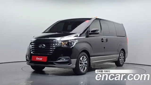 HYUNDAI GRAND STAREX 2020