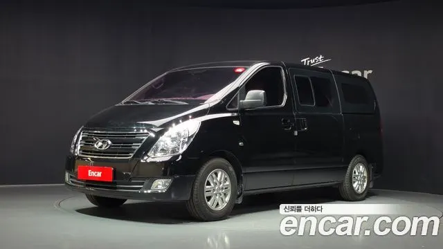 HYUNDAI GRAND STAREX 2018