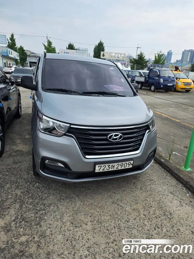 HYUNDAI GRAND STAREX 2019