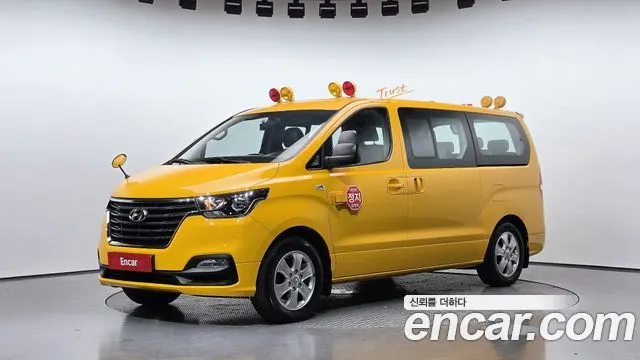 HYUNDAI GRAND STAREX 2020